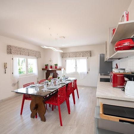Il Cortiletto - Appartamento Lores Manerba del Garda Exteriör bild