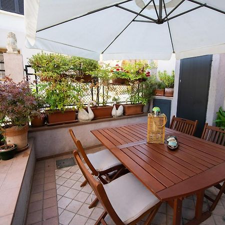 Il Cortiletto - Appartamento Lores Manerba del Garda Exteriör bild