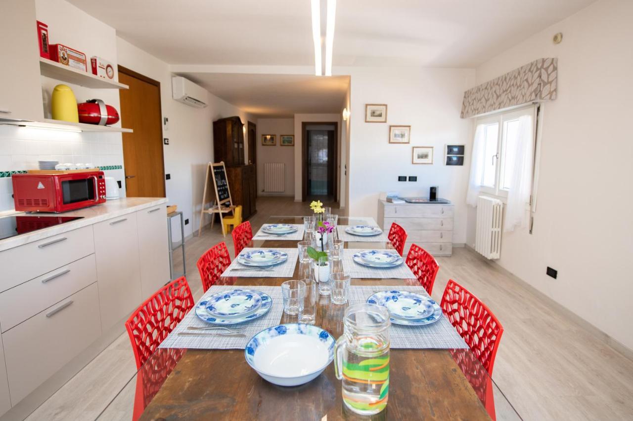 Il Cortiletto - Appartamento Lores Manerba del Garda Exteriör bild