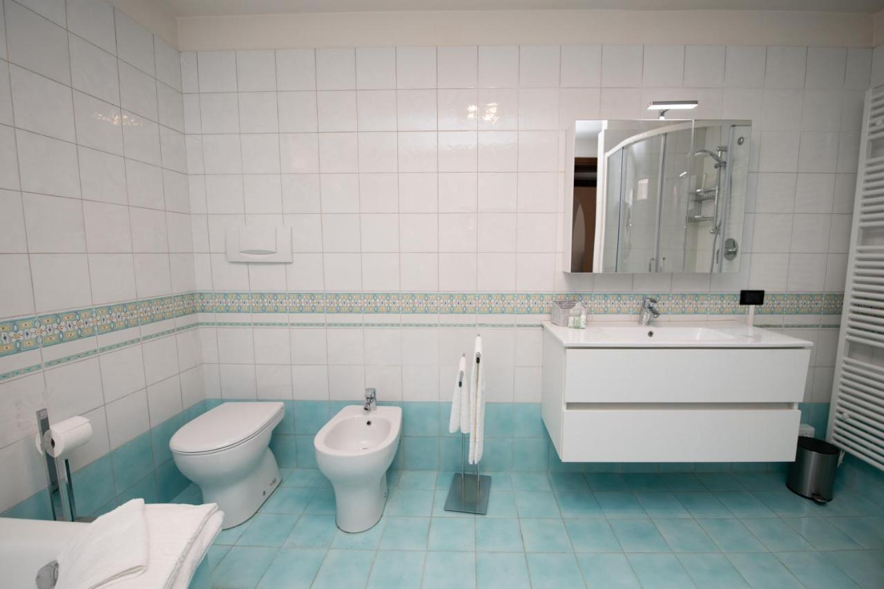 Il Cortiletto - Appartamento Lores Manerba del Garda Exteriör bild