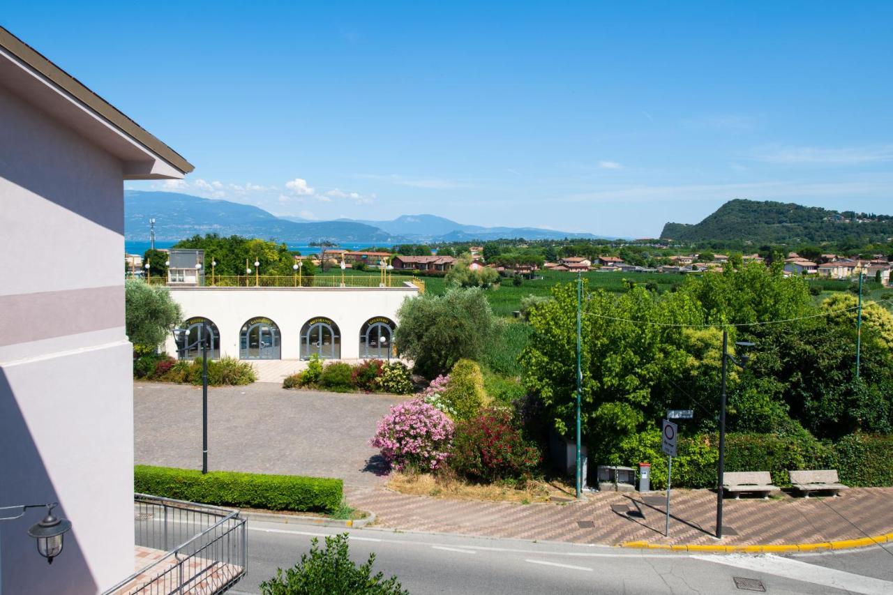 Il Cortiletto - Appartamento Lores Manerba del Garda Exteriör bild