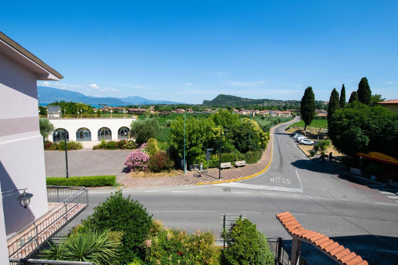 Il Cortiletto - Appartamento Lores Manerba del Garda Exteriör bild