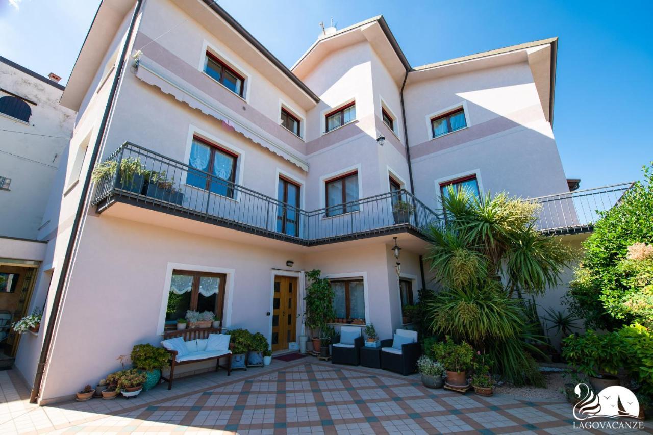 Il Cortiletto - Appartamento Lores Manerba del Garda Exteriör bild