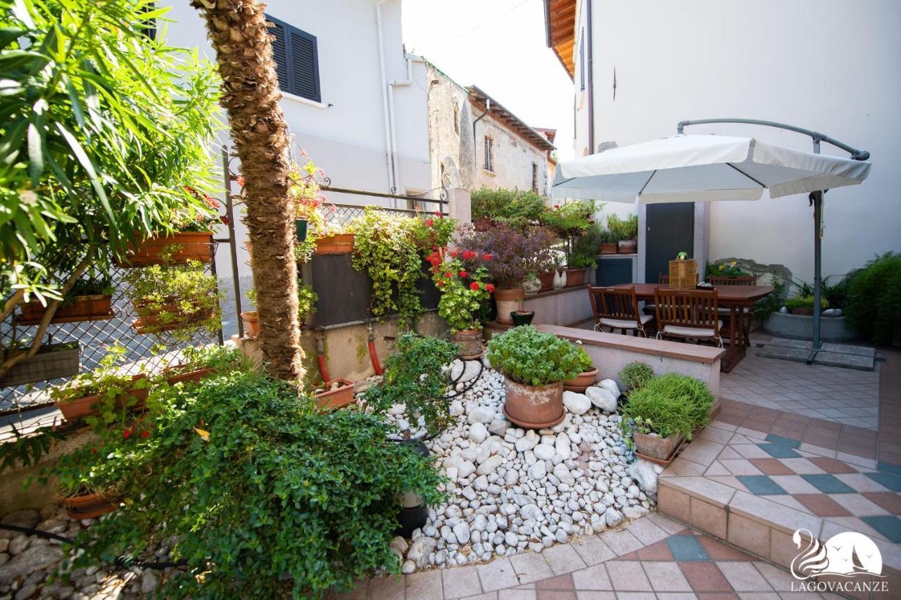 Il Cortiletto - Appartamento Lores Manerba del Garda Exteriör bild